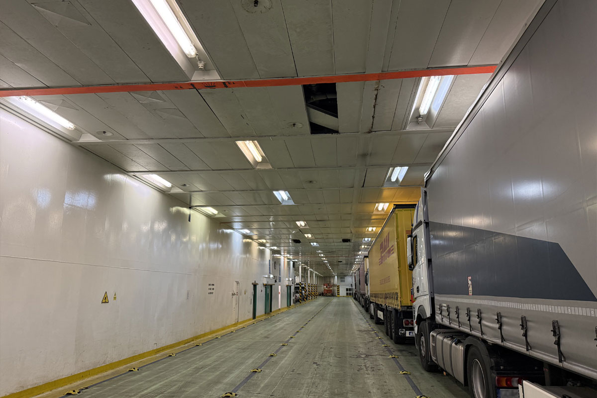 Samochody na pokładzie promu